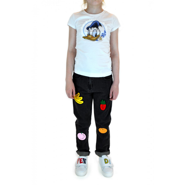 T-shirt white with a print "Donald duck"