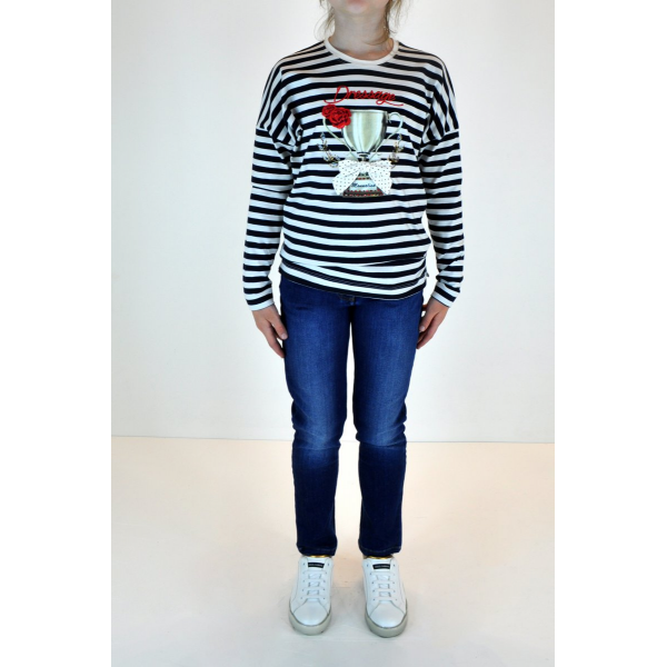 T-shirt with blue stripes