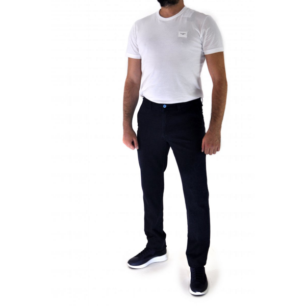 Black jeans with French pockets
