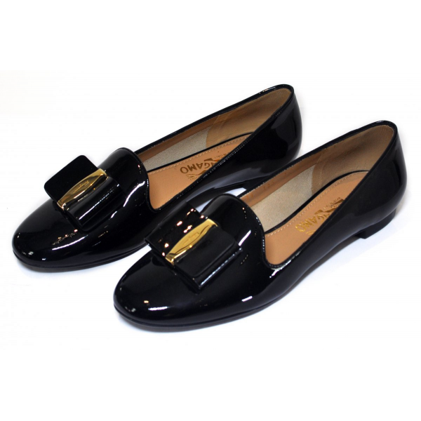 Lacquered loafers