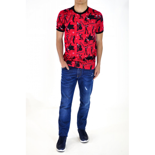 Red T-shirt with print