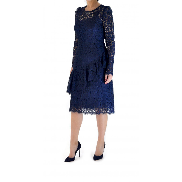 Lace dress with flounce