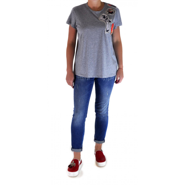 Gray T-shirt with patches