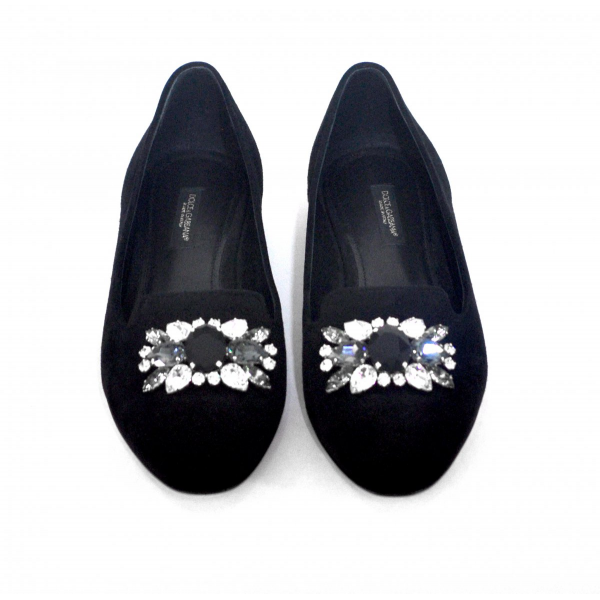 Brooch loafers
