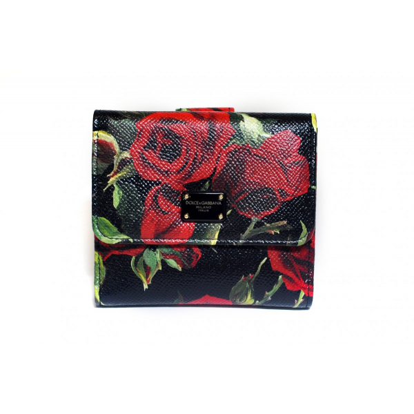 Wallet with roses