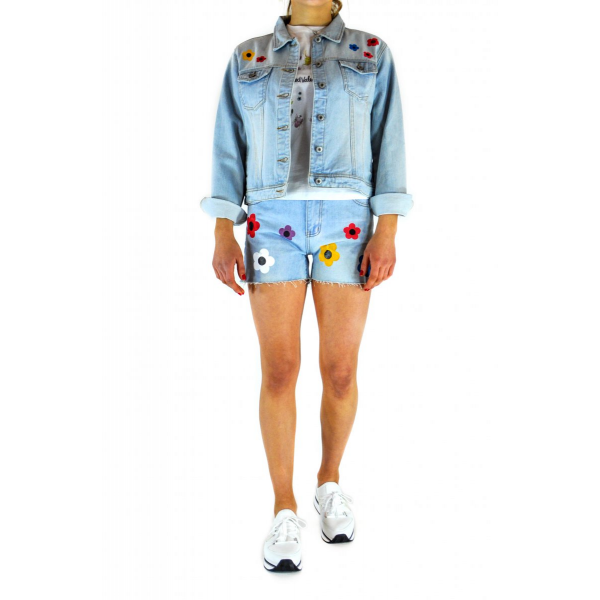 Denim shorts with flowers