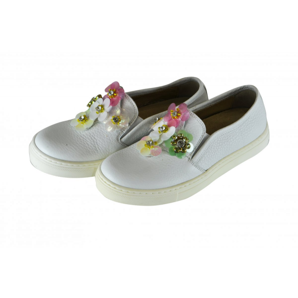 Loafers with elasticated flowers and rhinestones