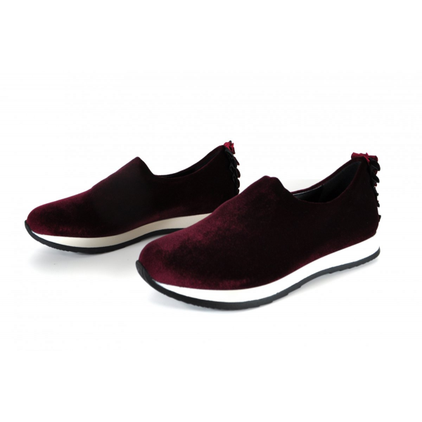 Burgundy slip-on sneakers with white sole