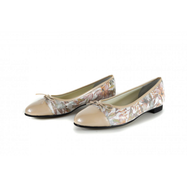 Ballerinas with floral print