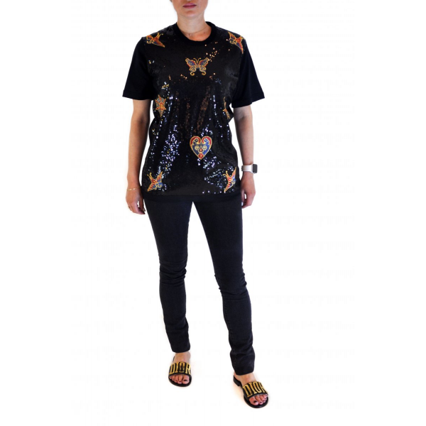 Black T-shirt with embroidery and sequins