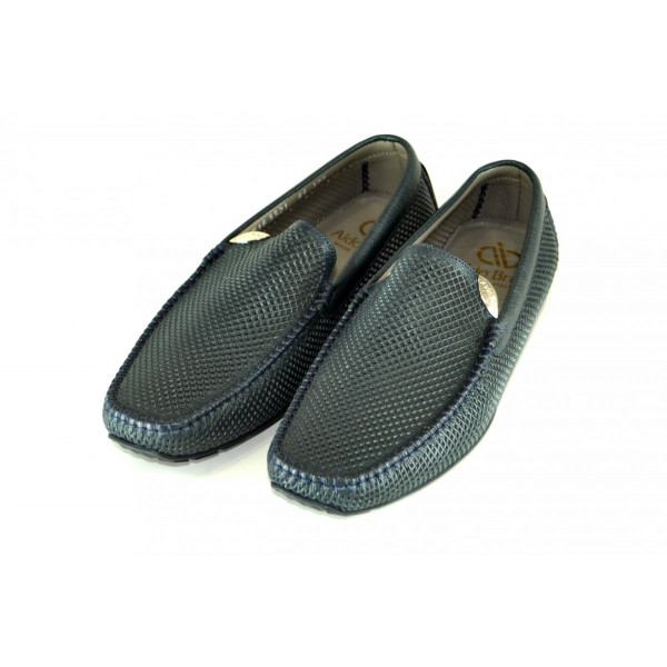 Breathable moccasins