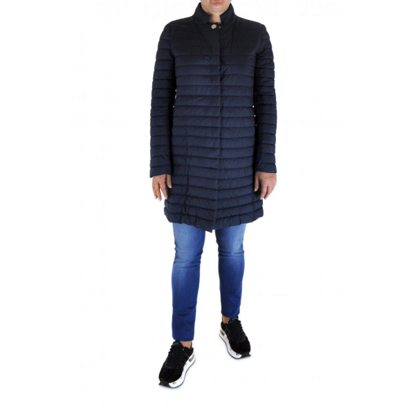 Stand-up collar quilted jacket
