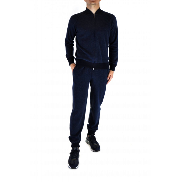 Cashmere tracksuit